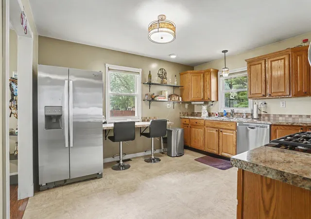 Photo 4 of Single family home for sale at 900 Jefferson St, Three Rivers, MI 49093 | MLS# 66026037223 | Listing updated on 2026-09-04