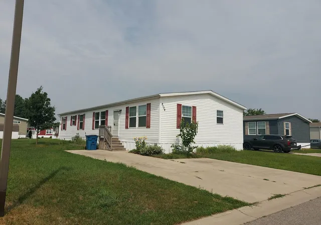 1st image of 2179 Leisure Ln, Traverse City, MI 49686 | MLS# 78080071271