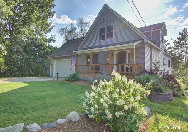 1st image of 8611 Mohawk Trl, Howard City, MI 49329 | MLS# 65026037229