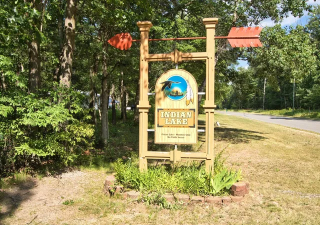 38th image of 8611 Mohawk Trl, Howard City, MI 49329 | MLS# 65026037229