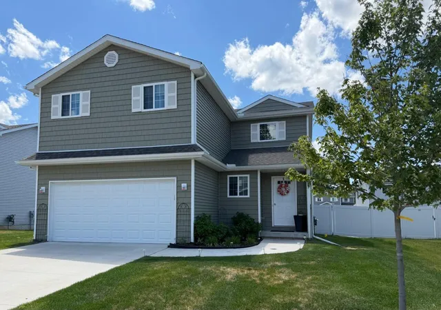 Condo for sale at 3963 Lotus Landing Cir, Waterford, MI 48329 | MLS# 81026037233