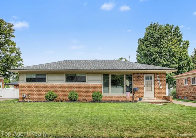 Photo 1 of Sale Pending at 8835 Birkhill Dr, Sterling Heights, MI 48314 | MLS# 20261056003 | Listing updated on 2026-08-03