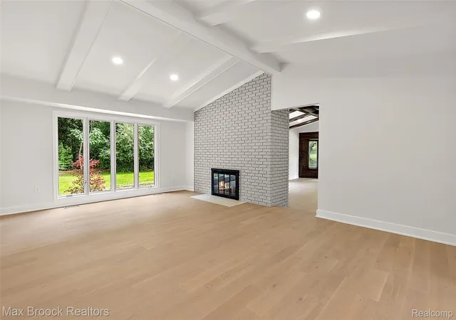 3rd image of 5218 Cherokee Ct, Troy, MI 48098 | MLS# 20261056014