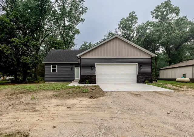 Photo 3 of Single family home for sale at 8187 Holton Rd, Holton, MI 49425 | MLS# 65026037236 | Listing updated on 2026-09-18