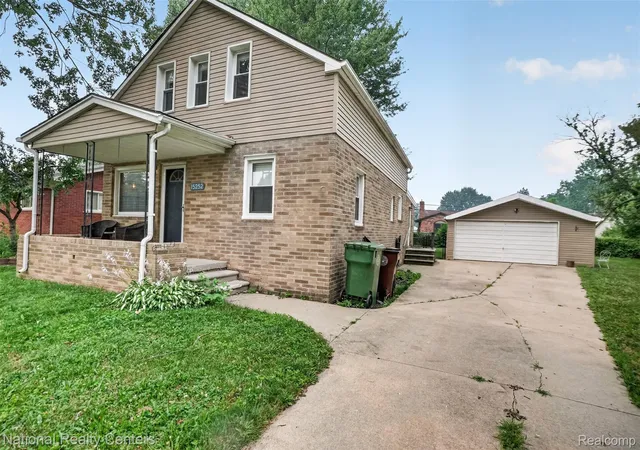 Photo 1 of Sale Pending at 15252 Drysdale St, Southgate, MI 48195 | MLS# 20261056020 | Listing updated on 2026-08-20
