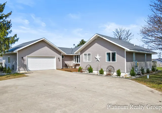 Photo 1 of Sale Pending at 4834 W Elizabeth Dr, Shelby, MI 49455 | MLS# 71026037242 | Listing updated on 2026-08-14