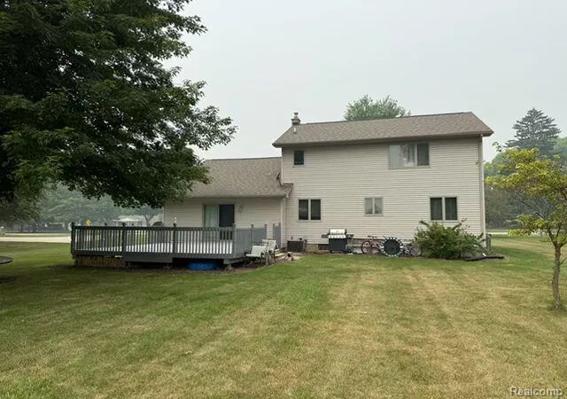 Photo 3 of Single family home for sale at 5507 Vassar Rd, Grand Blanc, MI 48439 | MLS# 20261056044 | Listing updated on 2026-08-26