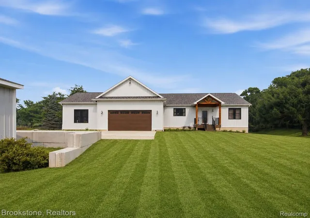 Photo 2 of Single family home for sale at 5196 Klam Rd, Columbiaville, MI 48421 | MLS# 20261056045 | Listing updated on 2026-08-16