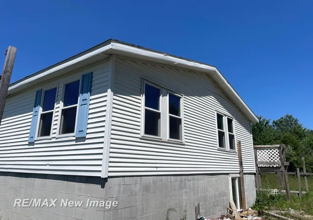 Photo 1 of Sale Pending at 15957 W Burt Rd, Chesaning, MI 48616 | MLS# 61050215542 | Listing updated on 2026-08-25
