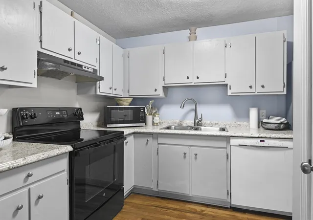 Photo 3 of Condo for sale at 4263 Mitchell Crk Dr, Traverse City, MI 49686 | MLS# 78080071275 | Listing updated on 2026-07-23