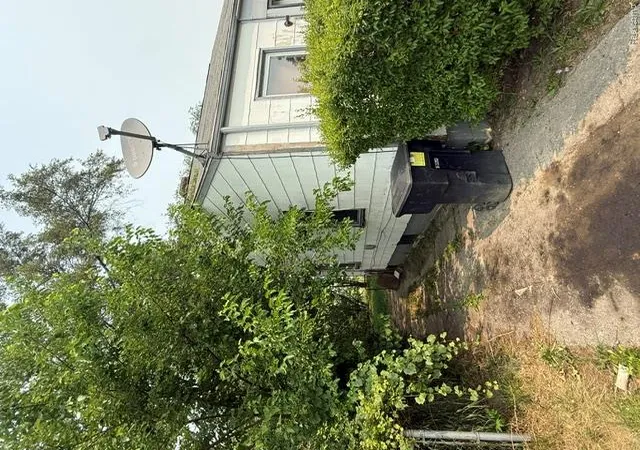 Photo 3 of Single family home for sale at 14445 Alma St, Detroit, MI 48205 | MLS# 20261056051 | Listing updated on 2026-10-06