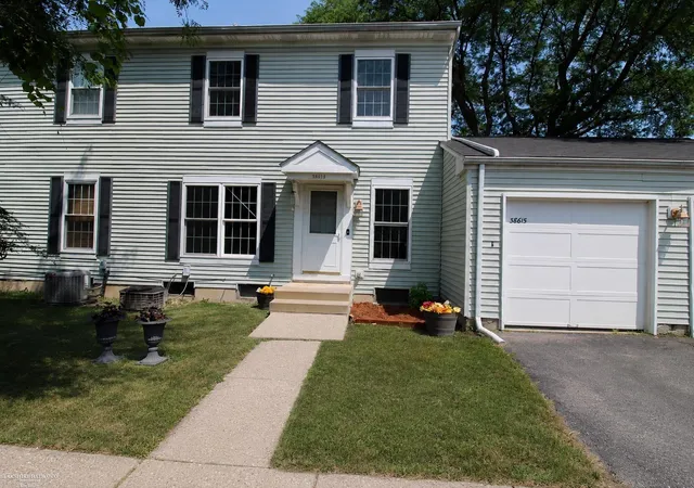 2nd image of 38615 Diamond Head Ct, Clinton Township, MI 48038 | MLS# 58050215548