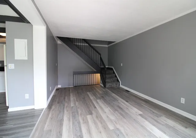5th image of 38615 Diamond Head Ct, Clinton Township, MI 48038 | MLS# 58050215548