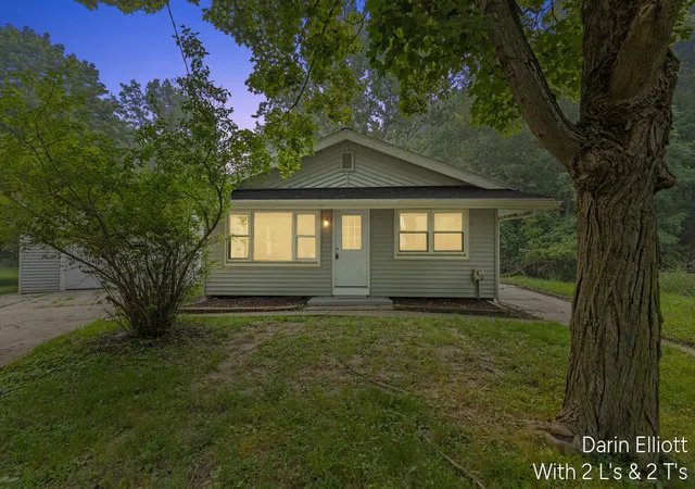 1st image of 2110 Worden St, Lansing, MI 48910 | MLS# 65026037255