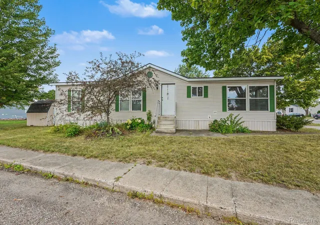 Photo 1 of Single family home for sale at 17128 Detroiter Ave, Davisburg, MI 48350 | MLS# 20261056075 | Listing updated on 2026-07-30