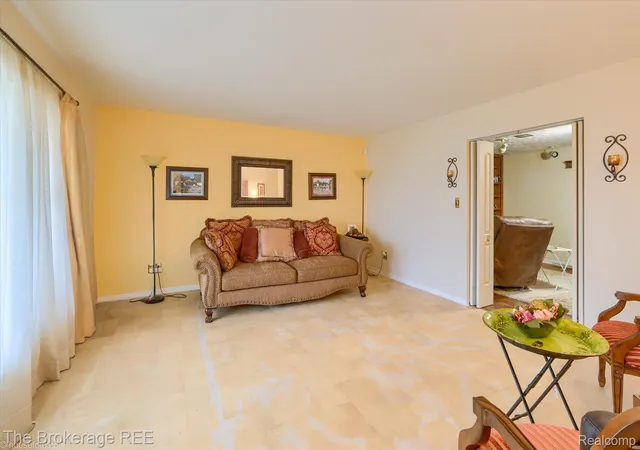 Photo 3 of Single family home for sale at 1401 Eldorado Dr, Flint, MI 48504 | MLS# 20261056079 | Listing updated on 2026-08-21