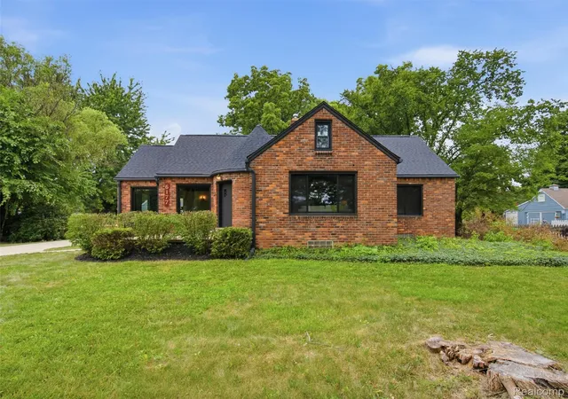 3rd image of 6177 Livernois Rd, Troy, MI 48098 | MLS# 20261056081