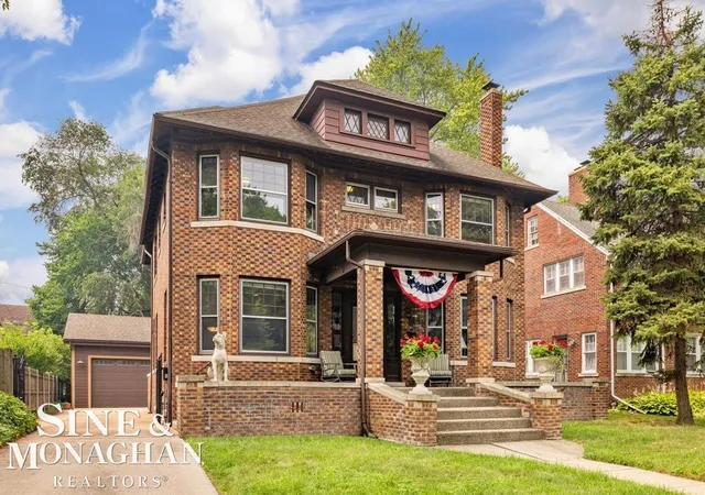 Photo 2 of Single family home for sale at 979 Lakepointe St, Grosse Pointe Park, MI 48230 | MLS# 58050215557 | Listing updated on 2026-07-22