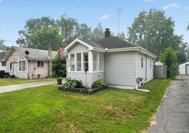 Photo 2 of Single family home for sale at 3419 Gypsy Ln, Jackson, MI 49202 | MLS# 20261056084 | Listing updated on 2026-09-16