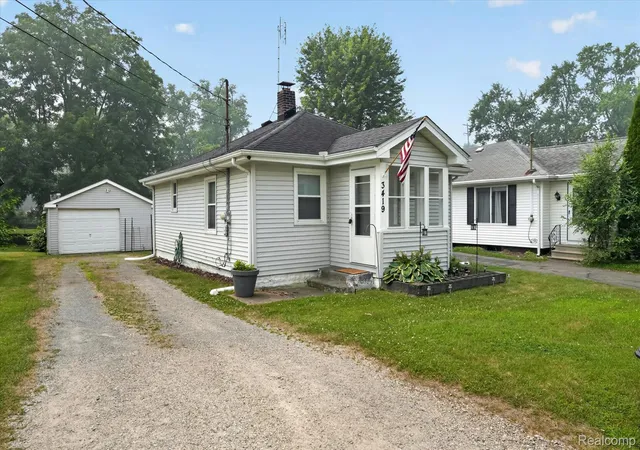 Photo 3 of Single family home for sale at 3419 Gypsy Ln, Jackson, MI 49202 | MLS# 20261056084 | Listing updated on 2026-09-16