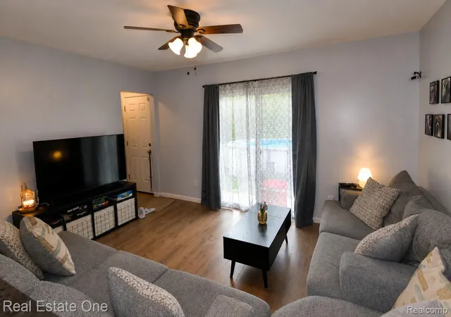 3rd image of 15404 Colbert St, Romulus, MI 48174 | MLS# 20261056086