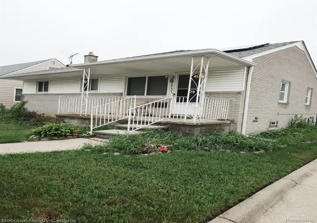 Photo 1 of Single family home for sale at 18131 Oak Ave, Eastpointe, MI 48021 | MLS# 20261056087 | Listing updated on 2026-09-01