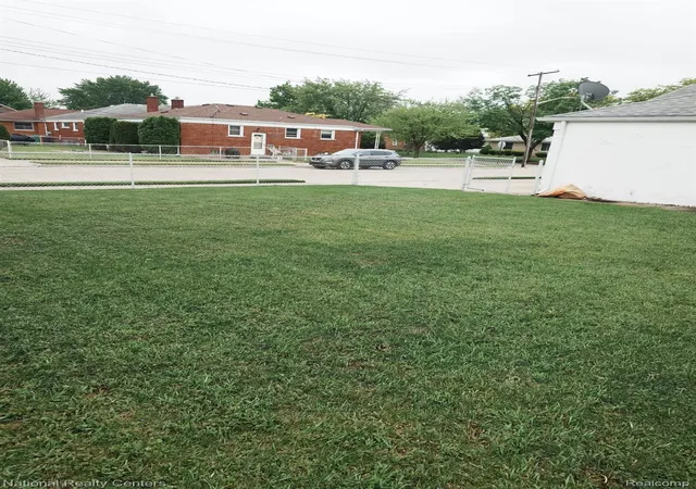 Photo 3 of Single family home for sale at 18131 Oak Ave, Eastpointe, MI 48021 | MLS# 20261056087 | Listing updated on 2026-09-01