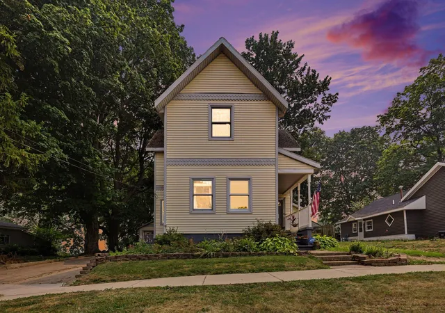 Photo 1 of Single family home for sale at 42 E Waterloo St Nw, Casnovia, MI 49318 | MLS# 65026037277 | Listing updated on 2026-09-11