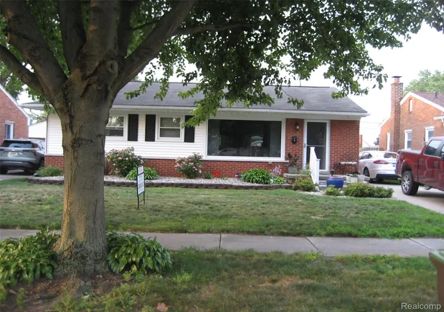 Photo 1 of Sale Pending at 22039 Haskell St, Taylor, MI 48180 | MLS# 20261056094 | Listing updated on 2026-08-23