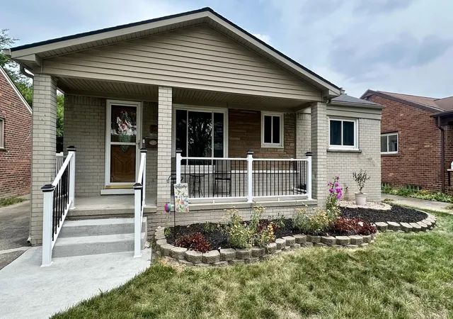1st image of 15111 Cameron St, Southgate, MI 48195 | MLS# 81026037280