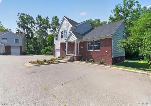 3rd image of 2042 Decker Rd, Walled Lake, MI 48390 | MLS# 20261056098