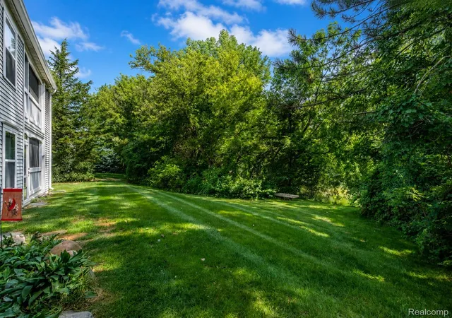 Photo 3 of Condo for sale at 618 Curzon Ct #203, Howell, MI 48843 | MLS# 20261056099 | Listing updated on 2026-09-13