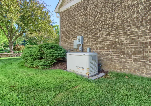 41st image of 1421 W Greenfield Ct, Ann Arbor, MI 48108 | MLS# 81026037293