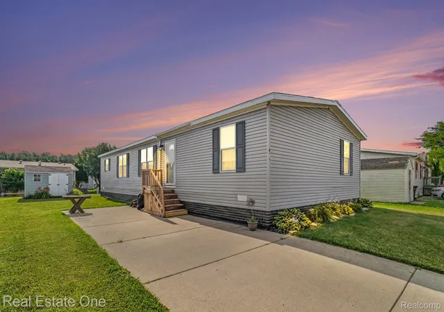 Photo 2 of Single family home for sale at 8516 Michael Dr, Newport, MI 48166 | MLS# 20261056116 | Listing updated on 2026-07-21