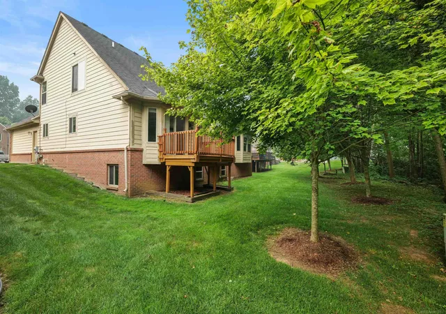 Photo 3 of Condo for sale at 8313 Pine Crk Dr, Shelby Township, MI 48316 | MLS# 58050215580 | Listing updated on 2026-08-31