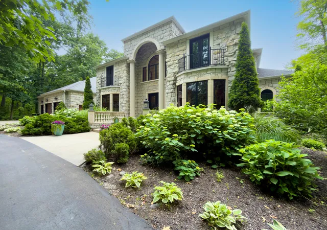 Photo 1 of Mansion for sale at 554 Bailey Lake Dr Ne, Lowell, MI 49331 | MLS# 66026037304 | Listing updated on 2026-07-23