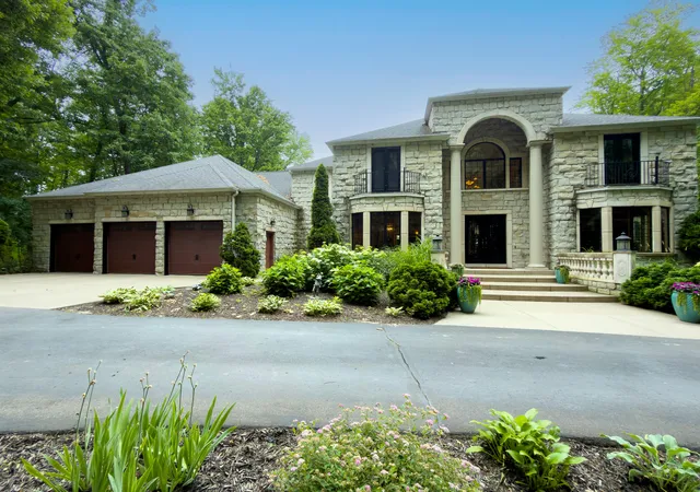 Photo 3 of Single family home for sale at 554 Bailey Lake Dr NE, Lowell, MI 49331 | MLS# 66026037304 | Listing updated on 2026-07-23