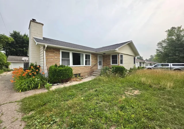 Photo 2 of Single family home for sale at 1267 Golf Crse Rd, Alpena, MI 49707 | MLS# 61050215583 | Listing updated on 2026-09-28