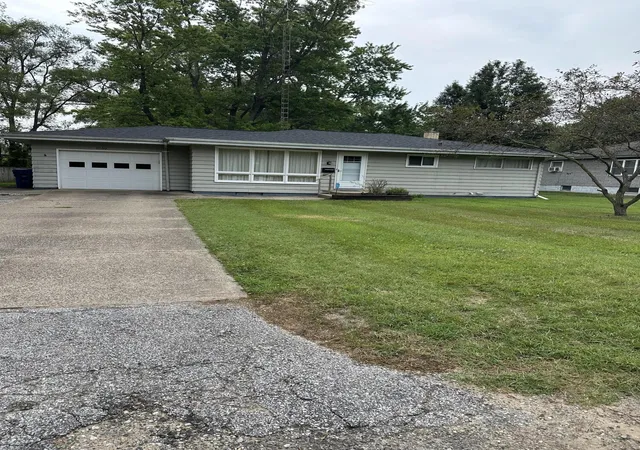 1st image of 1060 Indiana Ave, Benton Harbor, MI 49022 | MLS# 69026037310