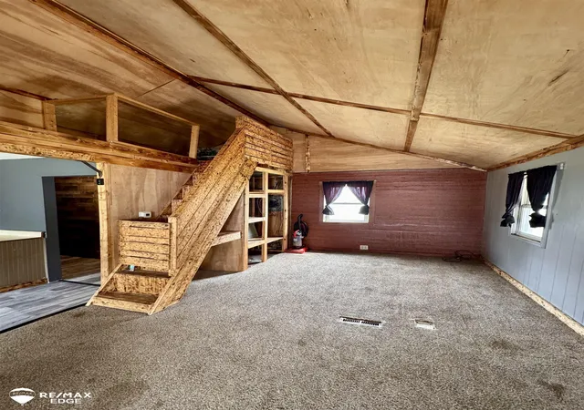 Photo 4 of Single family home for sale at 1418 W Juliah Ave, Flint, MI 48505 | MLS# 5050215585 | Listing updated on 2026-09-03