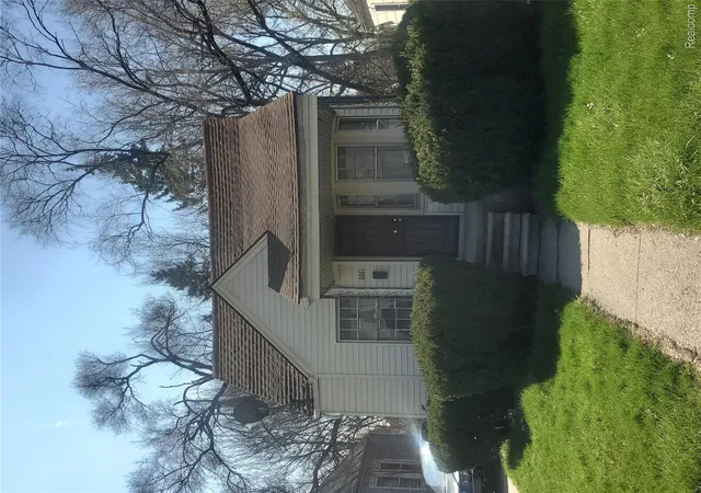 Photo 2 of Single family home for sale at 8661 Minock St, Detroit, MI 48228 | MLS# 20261056159 | Listing updated on 2026-07-21