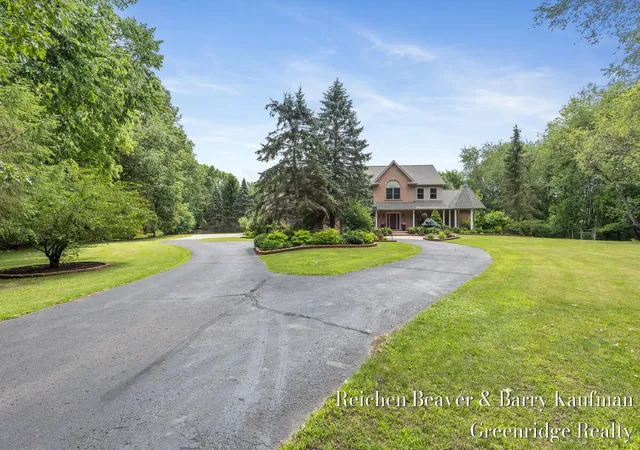 Photo 3 of Single family home for sale at 3745 Beeman Rd, Williamston, MI 48895 | MLS# 71026037320 | Listing updated on 2026-10-11