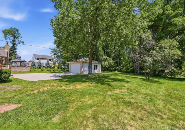 38th image of 34294 Maple Lane Dr, Sterling Heights, MI 48312 | MLS# 20261056180