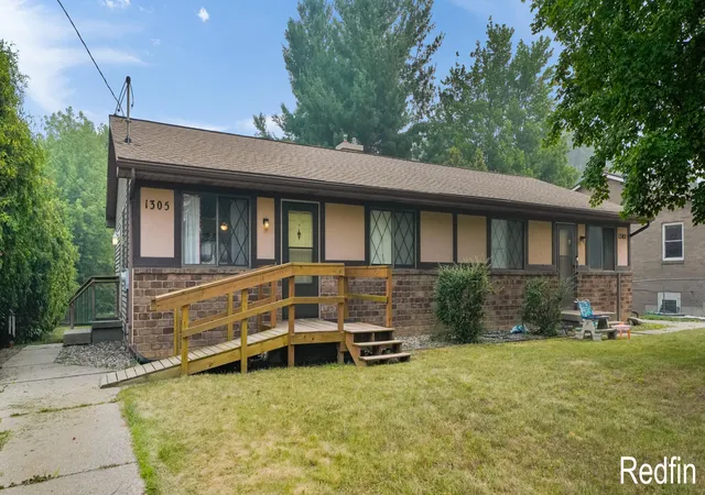 Photo 2 of Multi family home for sale at 1305 52nd Street Se, Grand Rapids, MI 49508 | MLS# 65026037324 | Listing updated on 2026-09-12