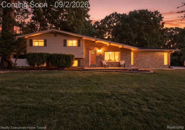 Photo 2 of Single family home for sale at 46500 Cypress St, Shelby Township, MI 48315 | MLS# 20261056184 | Listing updated on 2026-09-18