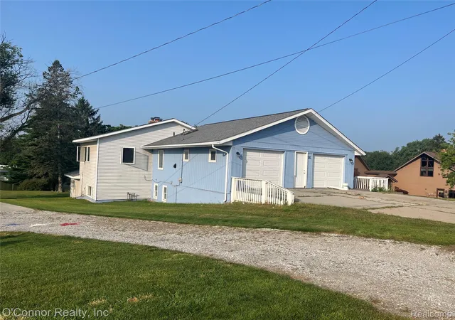 Photo 2 of Single family home for sale at 2929 N River Rd, Fort Gratiot, MI 48059 | MLS# 20261056199 | Listing updated on 2026-09-08
