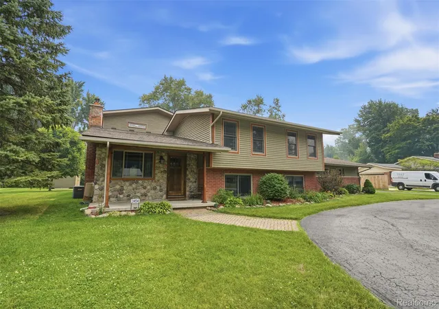 1st image of 3454 Paddington Dr, Troy, MI 48084 | MLS# 20261056198
