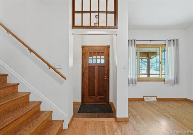 3rd image of 3454 Paddington Dr, Troy, MI 48084 | MLS# 20261056198