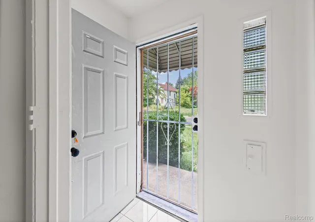 Photo 2 of Single family home for sale at 11594 Rossiter St, Detroit, MI 48224 | MLS# 20261056200 | Listing updated on 2026-08-29