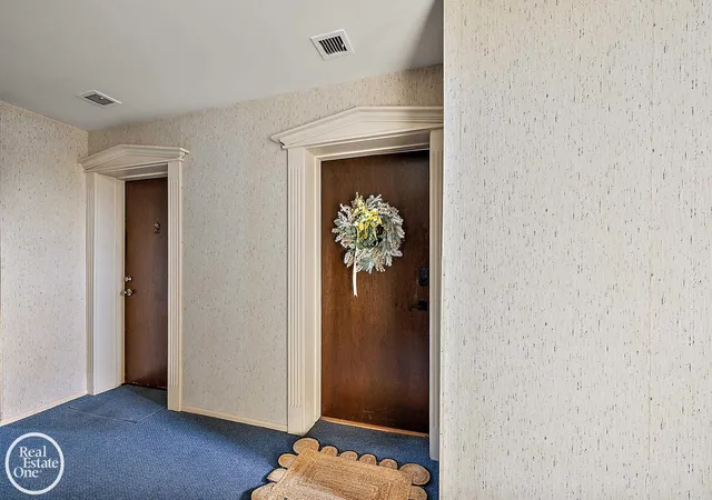 Photo 4 of Condo for sale at 225 Riviera Dr, Saint Clair Shores, MI 48080 | MLS# 58050215605 | Listing updated on 2026-07-21